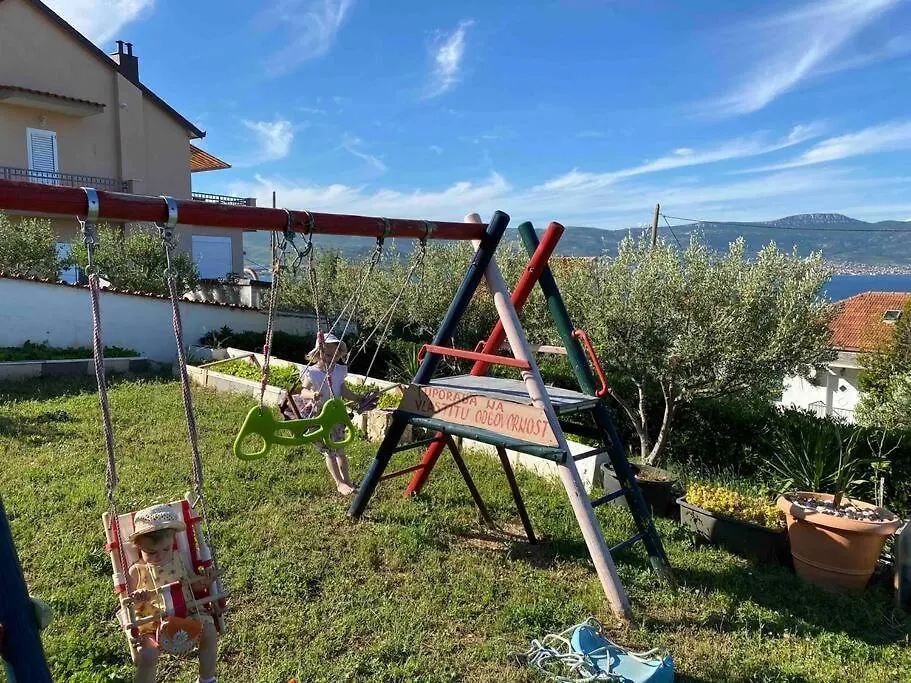 Villa Mala - Pool - Jacuzzi - 5 Min. Zum Meer  Trogir