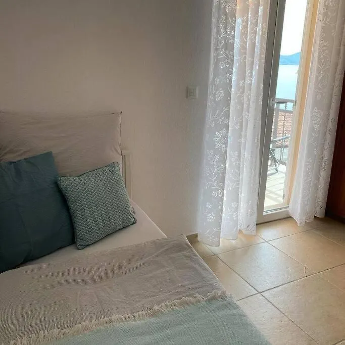 Villa Mala - Pool - Jacuzzi - 5 Min. Zum Meer 0*, Trogir